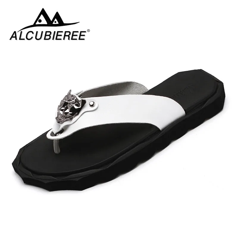 Chinelos de Couro Chinelos de Luxo Verão para Homens Sapatos de Moda Alta Qualidade Sapatos Marca Praia Sandálias Casuais Branco
