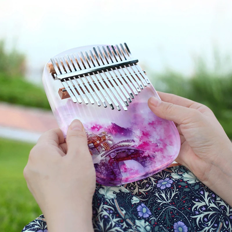 Пианино калимба 17 клавиш акриловое с аксессуарами |