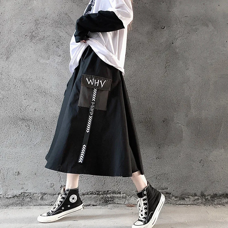 

Harajuku Streetwear Gothic cargo Skirts Women Black High Waist A-line Skirt Casual Vintage Midi Skirt Female Streetwear