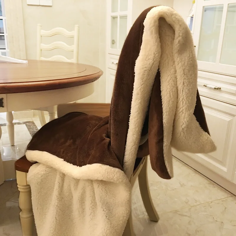 

Double Layer Thickening Soft Throws and Blankets Coral Fleece And Lamb Wool Office Nap Air Conditioner Blanket