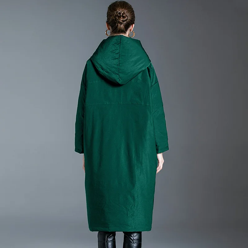 

Женский длинный пуховик с капюшоном, зеленая непродуваемая непромокаемая куртка выше колена с воротником из натурального енота, пальто с у...