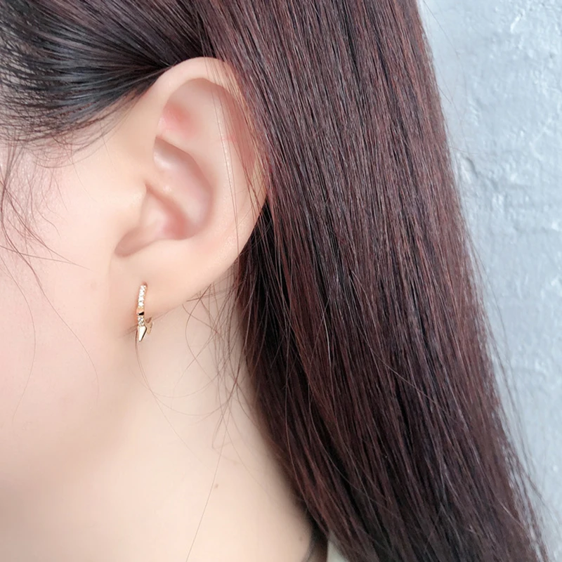 Женские серьги-гвоздики с заклепками серебро 925 пробы | Украшения и аксессуары