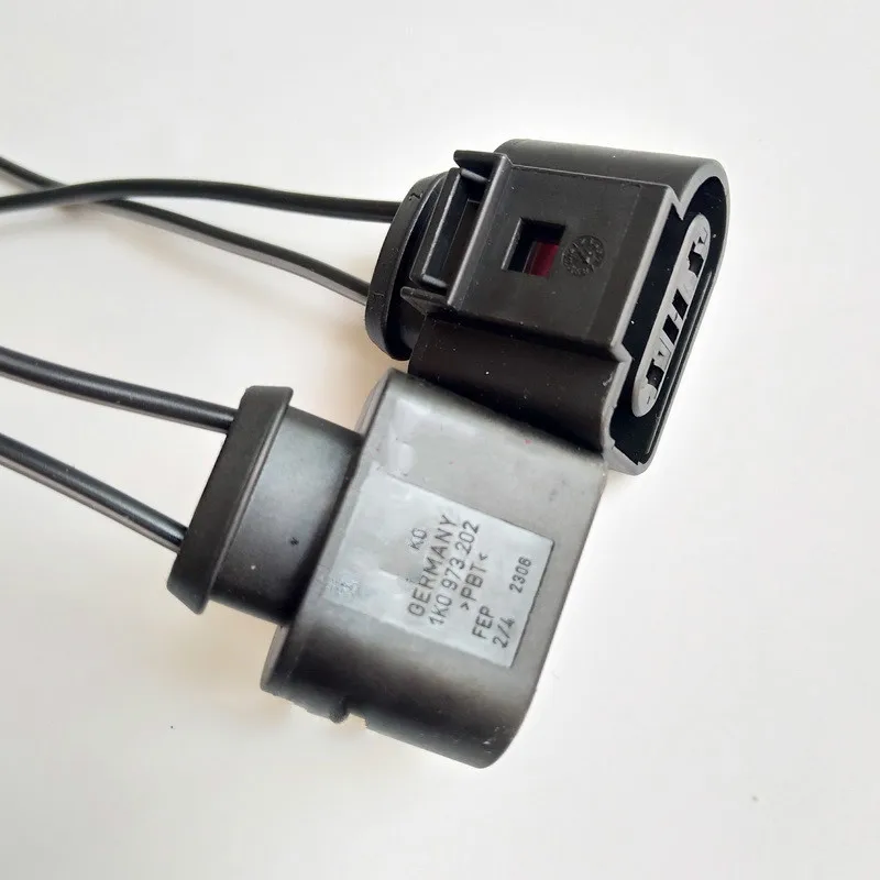 

Car expansion kettle plug harness connectors with wire For Volkswagen Sagitar Magotan For Audi A4L A6L 1K0 973 202