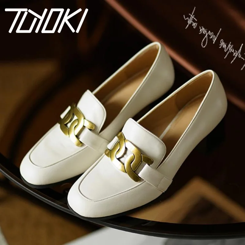 

Tuyoki размеры 34–40 Обувь на высоких каблуках; Женская обувь из натуральной кожи с металлическим украшением женская обувь на толстом каблуке; В...