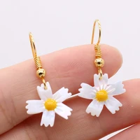 natural shell earring multicolor sweet flower shape shell charms earrings for women girls fashion jewelry gift