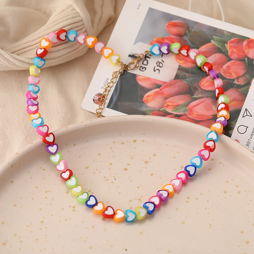 

Macaron Love Heart Rice Bead Necklace Creative Cute Colorful Peach Heart Beaded Clavicle Chains Accessories Women