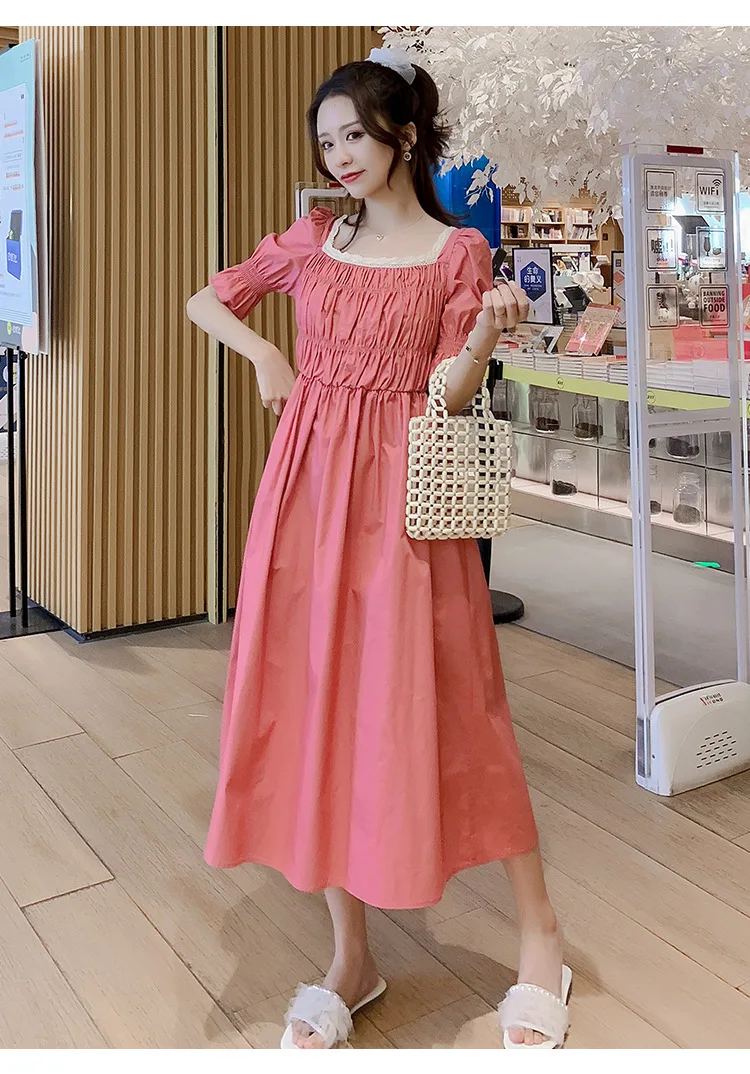 Элегантное плиссированное платье для беременных женщин средней длины в стиле