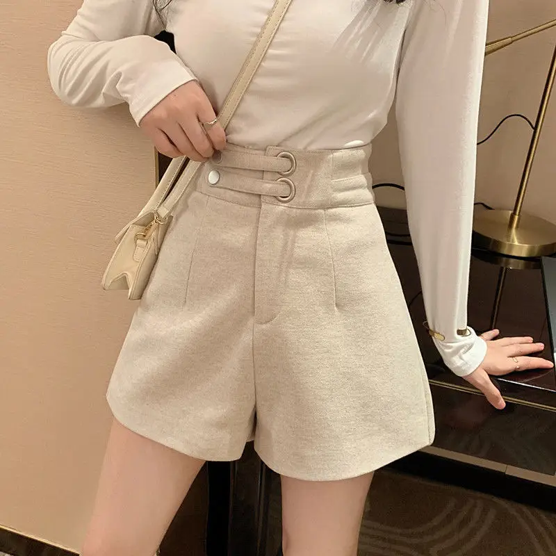 

2020 New Autumn Winter Women Velvet Shorts Female Elegant High Waist Office Work Fashion Causal Solid Warm Basic Shorts