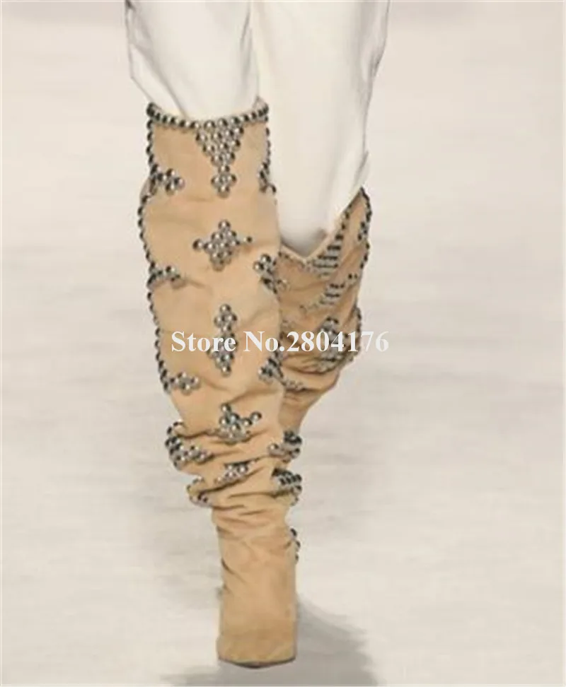 Сапоги выше колена с заостренным носком на каблуке-шпильке