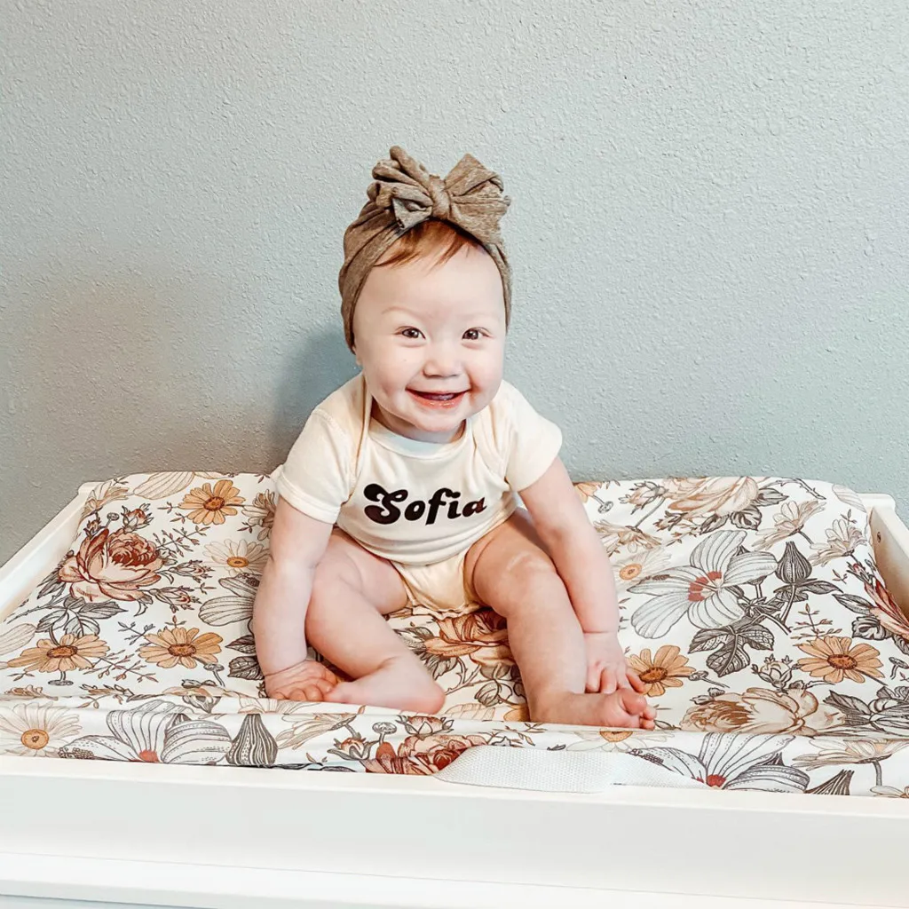 Высокое качество пеленки Пеленальный Коврик крышка стол 5 цветов Цветочный чехол