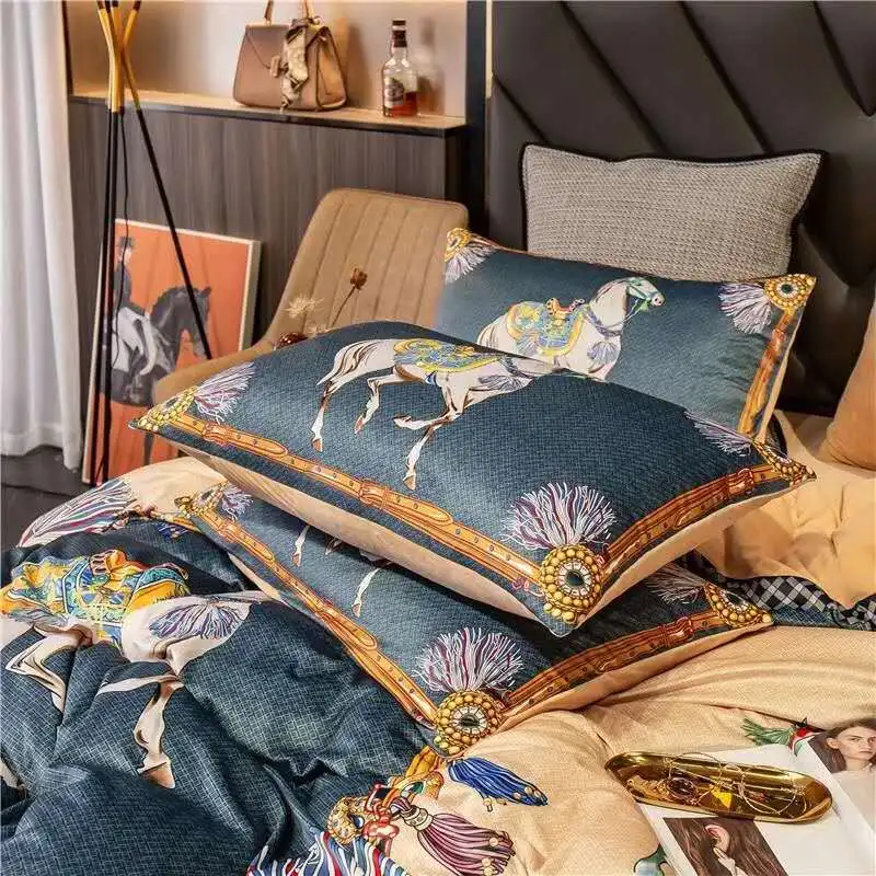 Комплект постельного белья из 5 предметов утолщенные теплые зимние Бархатные