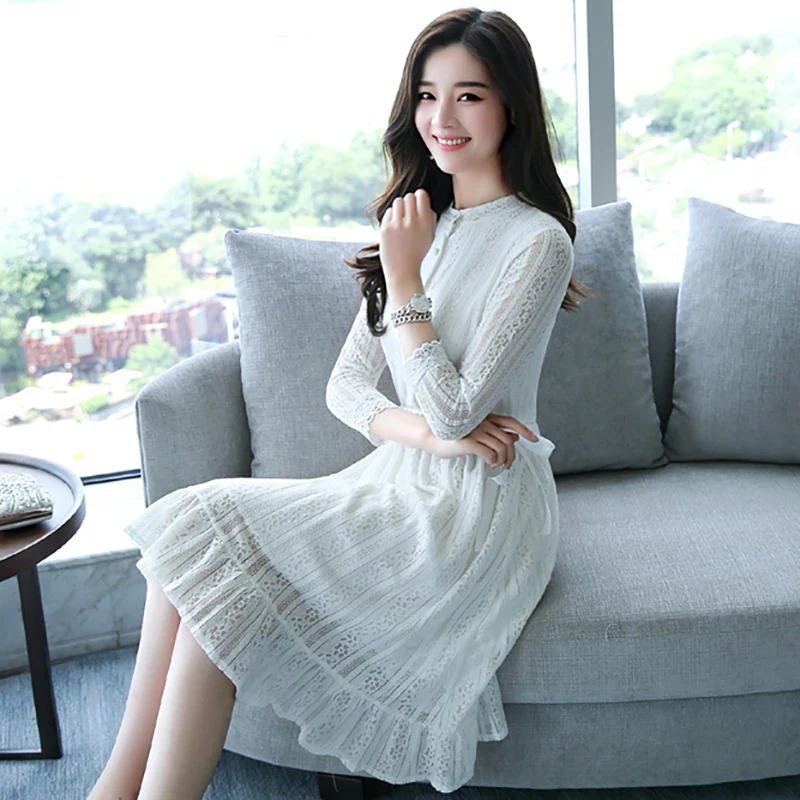

2021 Spring Winter Plus Size Vintage Black Lace Midi Dresses Women Elegant Bodycon Dress Party Long Sleeve White Runway Vestidos