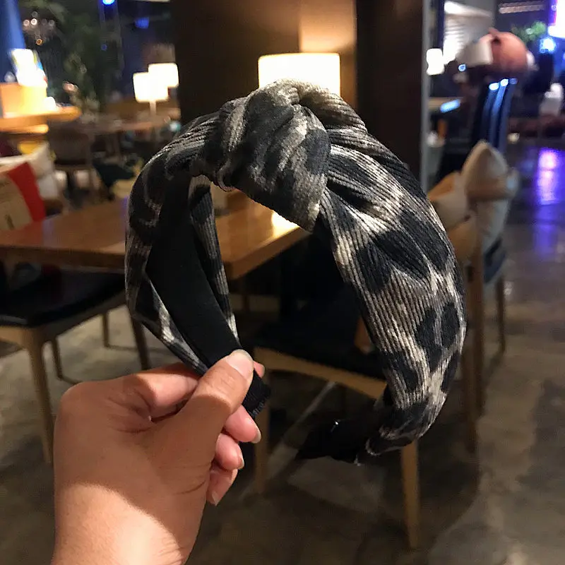 Повязка на голову женская с леопардовым принтом широкая |