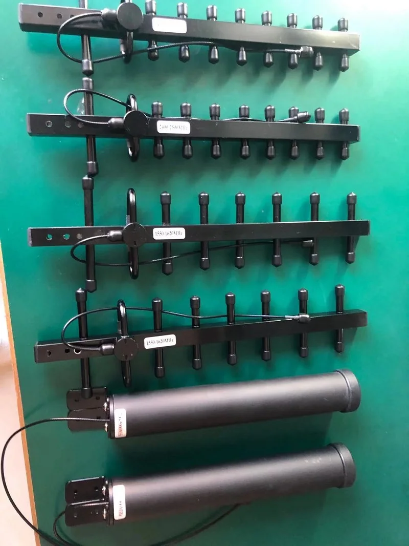 

UAV Jammer Drone Jammer Shield Retractor 1.5G 2.4G 5.8G High Gain Small Volume Antenna