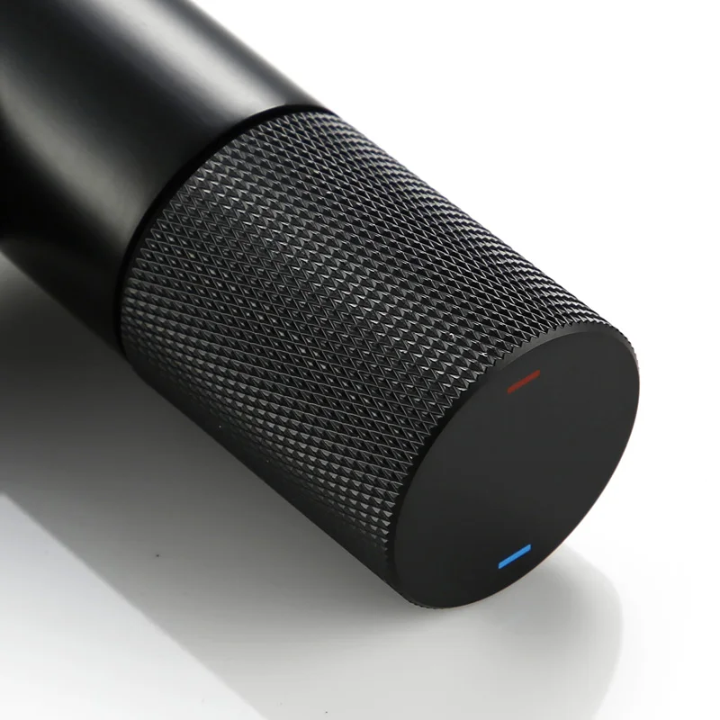 Черный короткий смеситель Smesiteli высококачественный латунный Смеситель для