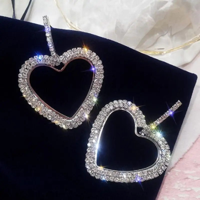 

Fashion Glamour Ladies Heart-Shaped Crystal Earrings Elegant Romantic Earrings Banquet Wedding Jewelry Exquisite Gifts