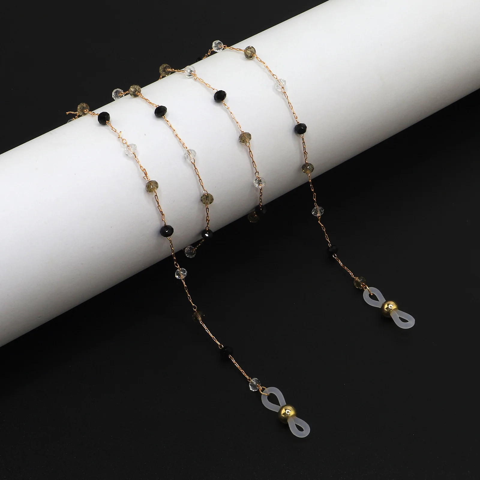 

Fashionable Simple Handmade Color Mixing Crystal Glasses Chain
