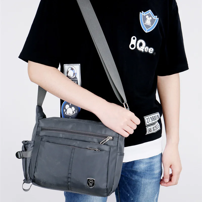 Shoulder Bag Casual Men's Shoulder Messenger Bag Slash-proof Nylon Oxford High Capacity Horizontal with Water Cup Side Pocket
