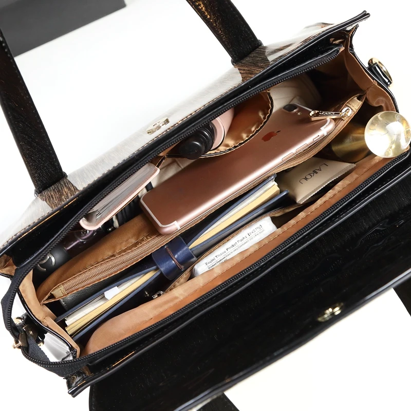 

2020 new designer high quality luxury women handbags famous brand patent leather lady messenger bag clip evening clutch wedding