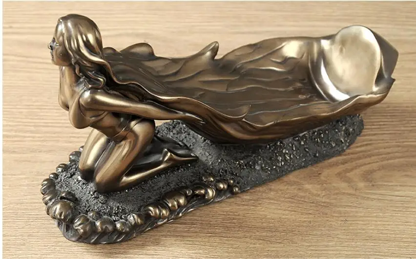 Wine rack display simple light fairy Beauty figures art creative porch Chill casting copper room household decoration sculpture | Дом и сад