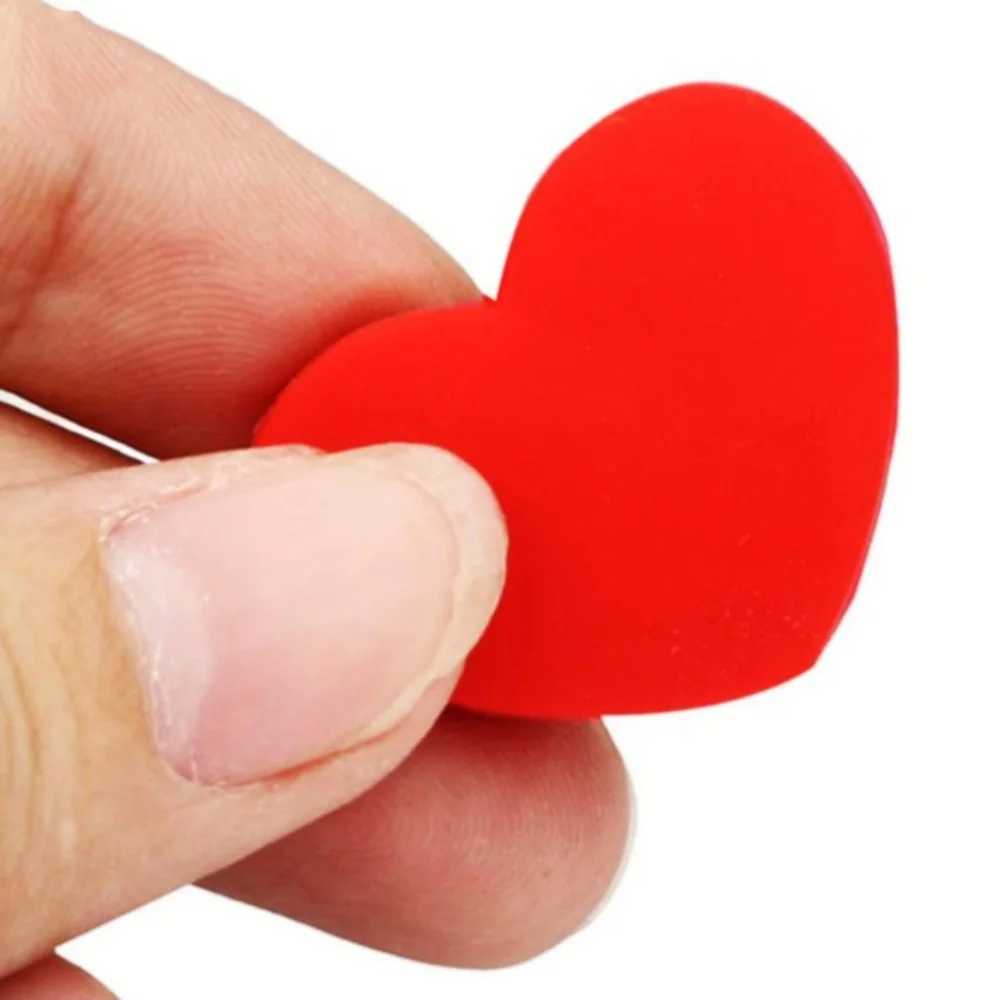 

6 PCS Silicone Tennis Racket Vibration Dampeners Heart Shape Tennis Racquet Absorbers Tennis Racket Strings Dampers for Players
