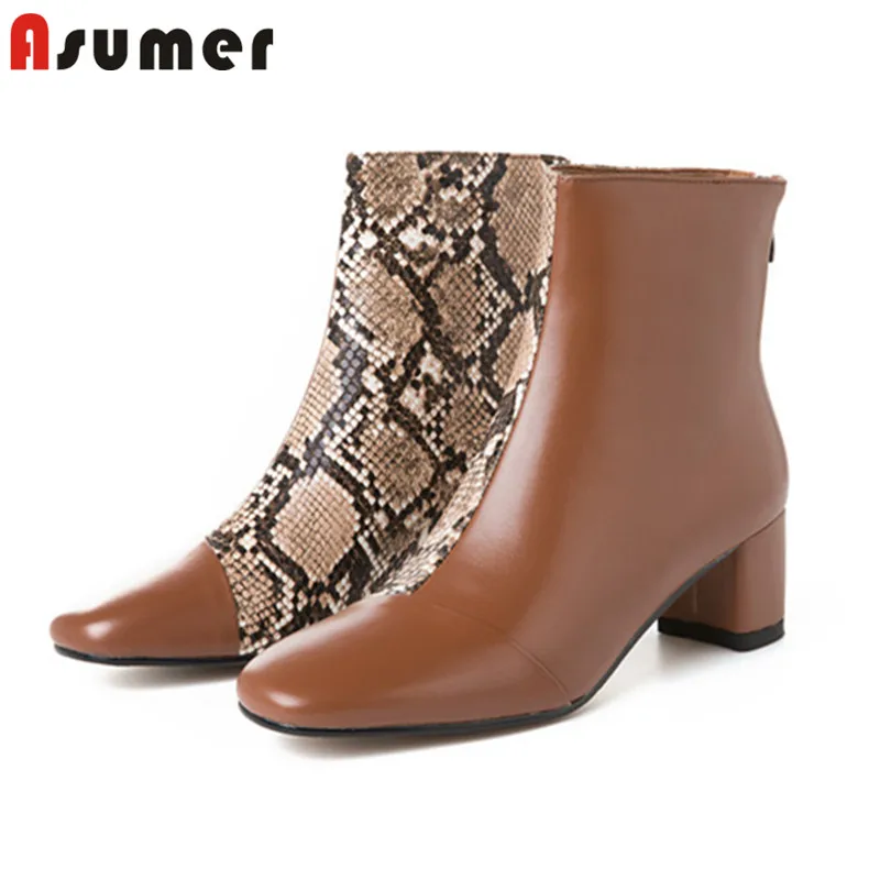 Женские ботильоны на высоком каблуке Asumer из натуральной кожи со змеиным узором