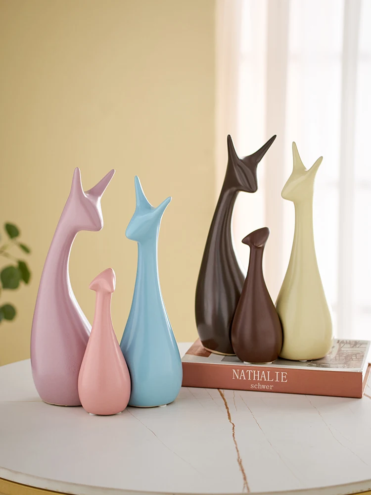 

Crafts creative ceramic deer a desktop decoration supermarket living room wine cabinet decoration