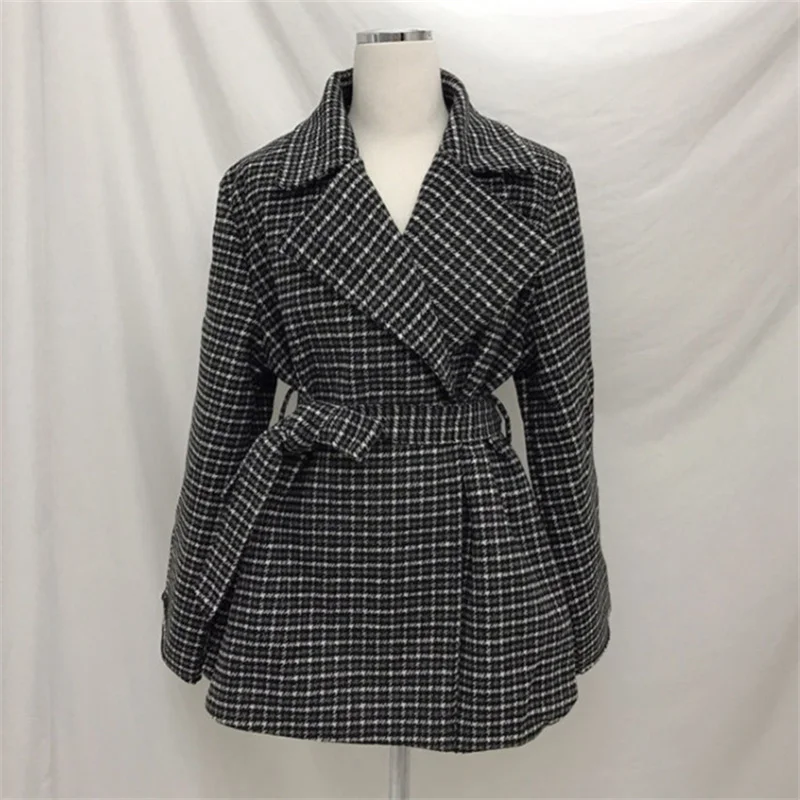 

2022 New Women's Plaid Wool Blend Coat Turn-down Collar Woolen Coats Winter Vintage Jacket Warm Outwear Slim Coat with Belt d283