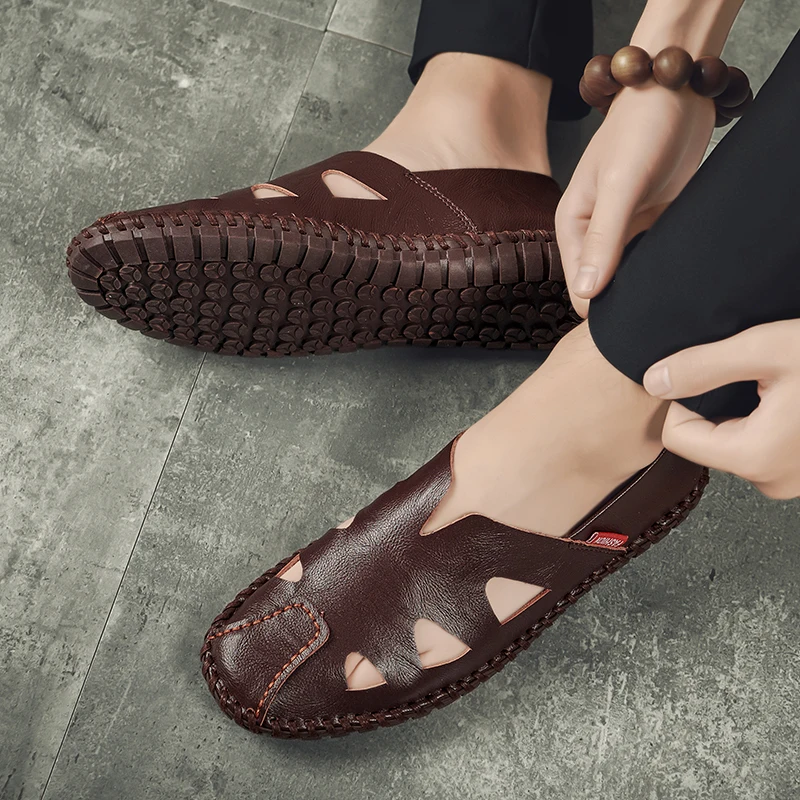 

Man Hot Sale New Summer Fashion Leisure Sandals Male Hollow Comfy Beach Slipper Hombre Breathable Flat Leather Loafer Moccasins