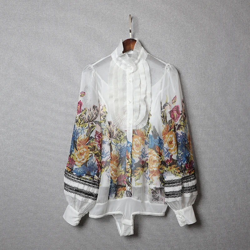 Шифоновая блузка с длинным рукавом фонариком и цветочным принтом черно белая