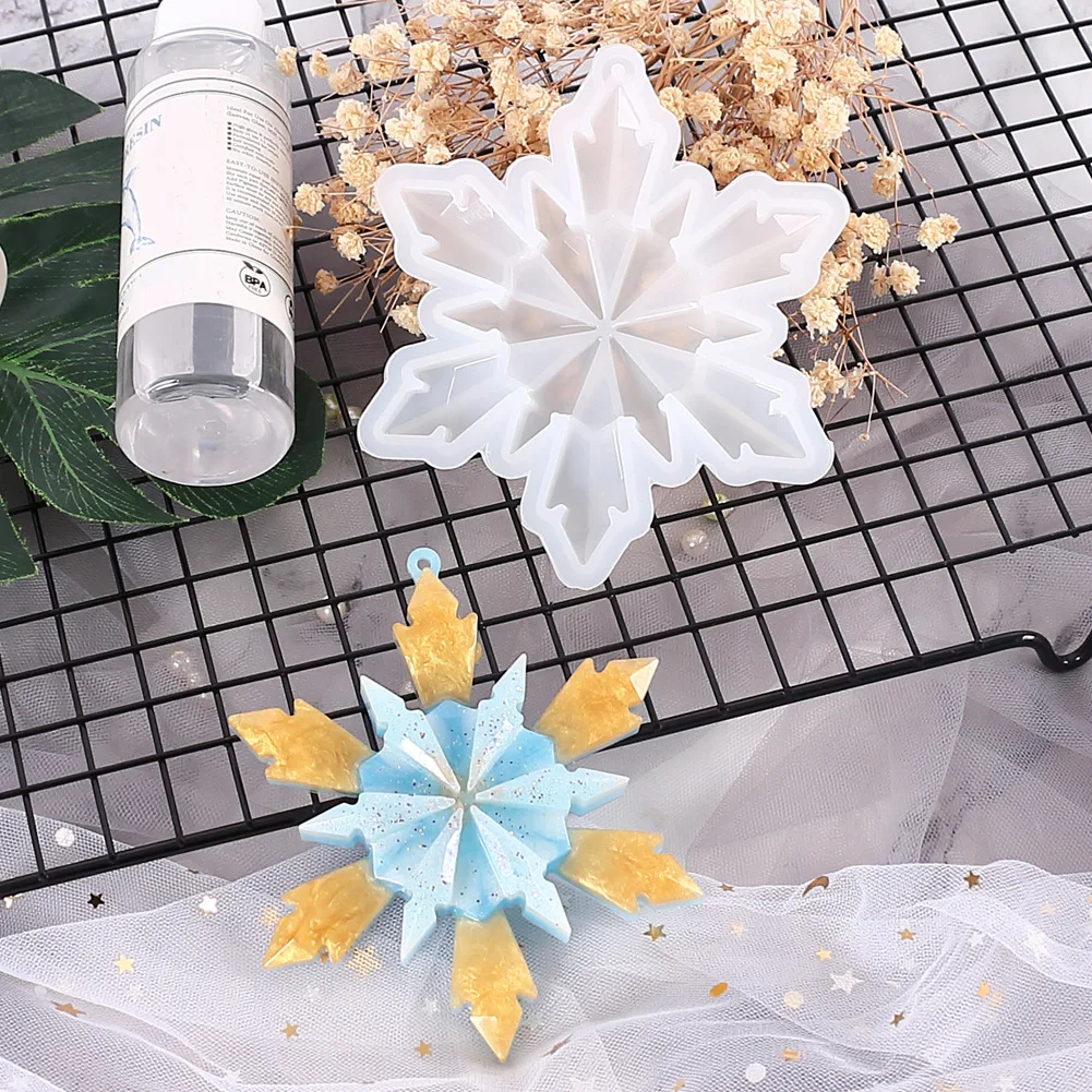 

Resin Mold Snow Crystal Epoxy Mold Snowflake Model Snow Crystal Snow Flake Ab Glue Manual DIY Jewelry Making Material