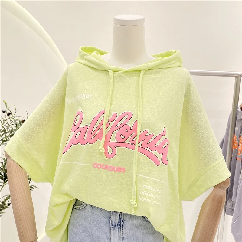 

2021 Summer Ladies Contrast Color Letter Print Loose Plus Size Hooded T-shirt Women Short Sleeve New Student Fashion Simple Tops