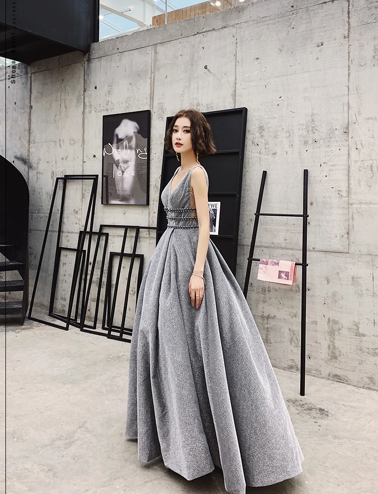 

Gray Evening Dresses 2020 Long A Line Beaded V Neck Sleeveless Prom Gown Sexy Women Formal Wear Celebration 100% Real Stock