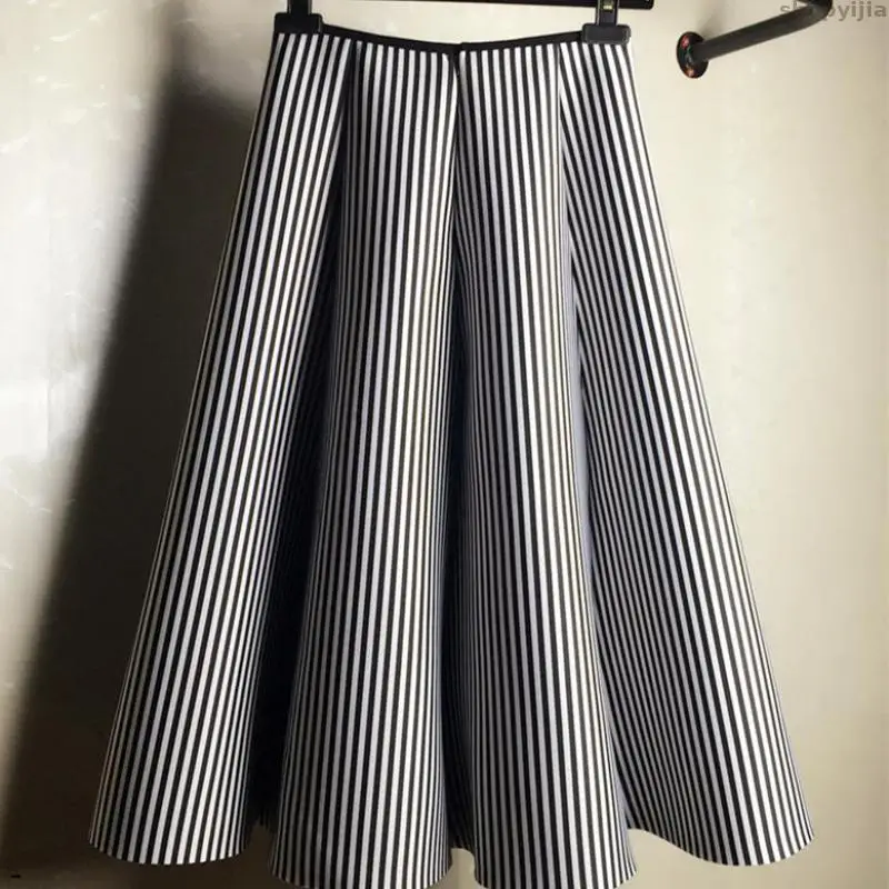 Юбка Хлопковая женская юбка черно-белая в Вертикальную Полоску осенне-зимние