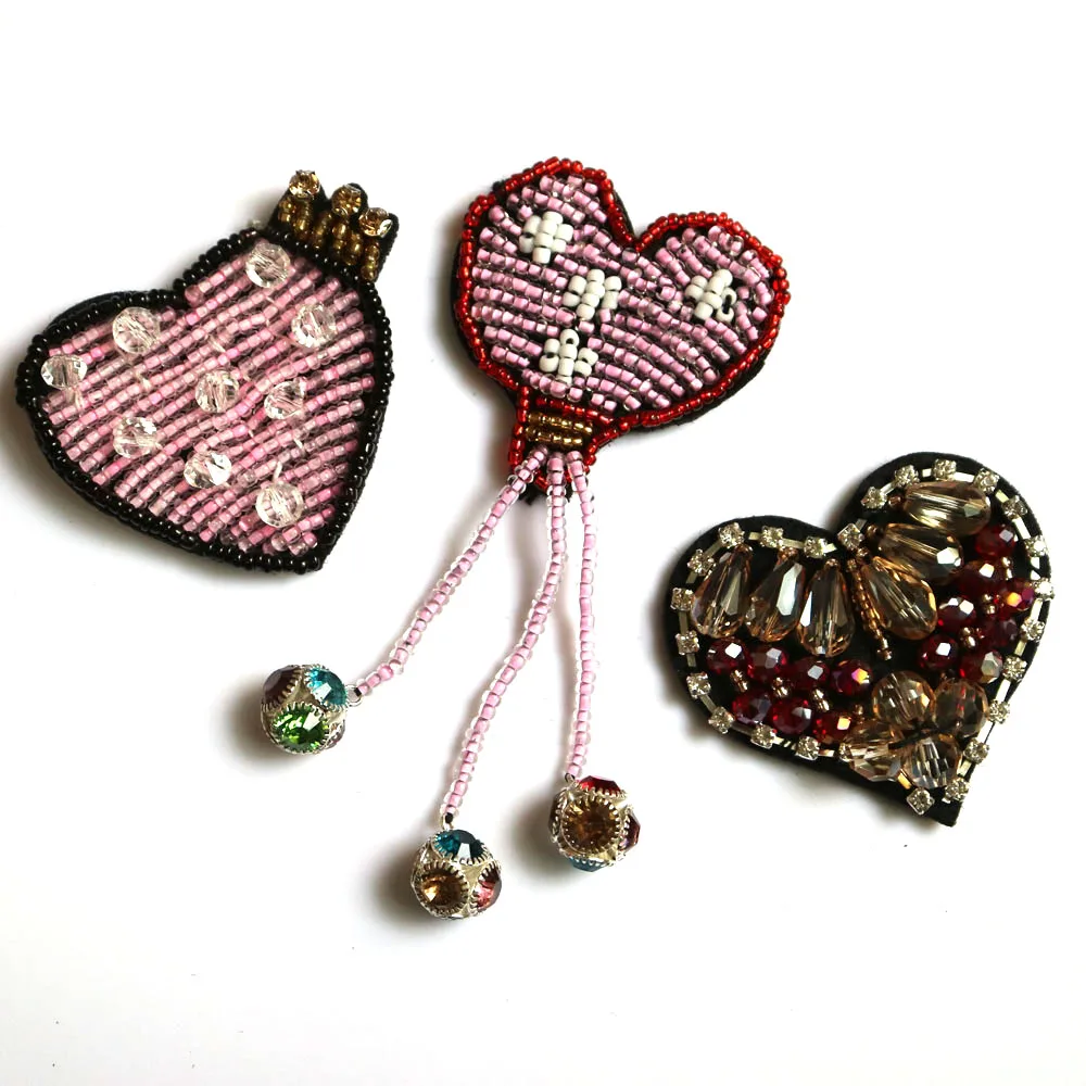 

Fashion heart Rhinestone beaded patches for Clothing Sew on Sequin epaulette Applique decorative parches for clothes bag