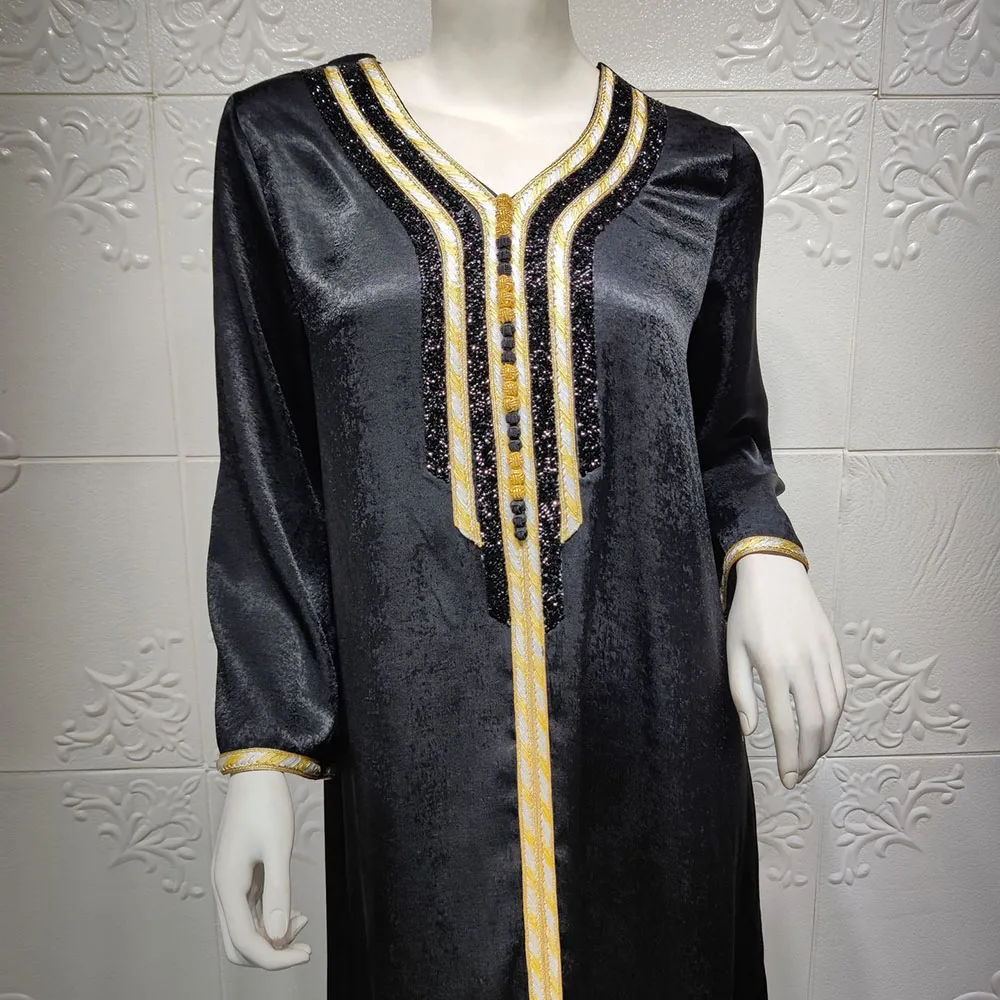 

Summer 2021 Middle East Women's Dress Hot Drilling Webbing Solid Color V-neck Temperament Oversize Casual Long Sleeve