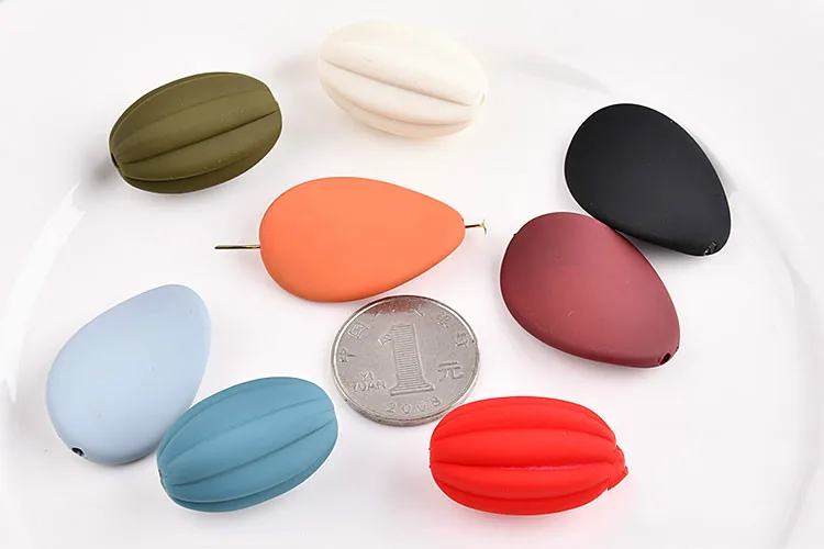 ABS матовая резиновая краска с прямым отверстием специальные бусины в виде тыквы