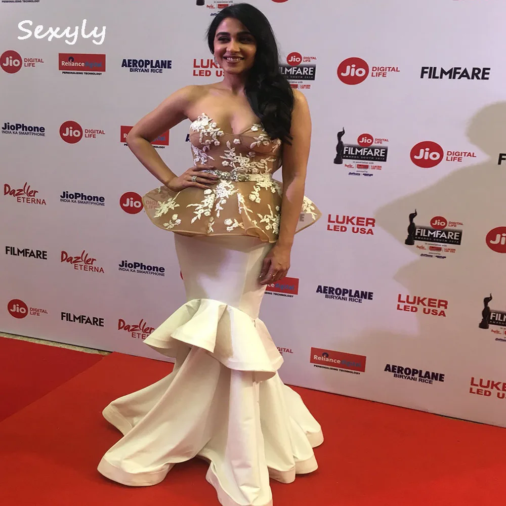 

Celebrity White Mermaid Evening Dresses With Peplumn Elegant Sweetheart Arabic Dubai Prom Dress 2022 Plus Size Robe De Mariée