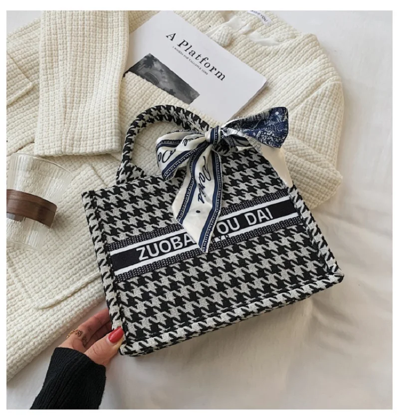 

Niche light luxury handbags 2021 new leopard print presbyopia tote bag large-capacity shopping bag women's bag shoulder handbag