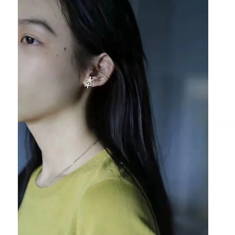 

Starfish asymmetric Earrings 925 Sterling Silver micro inlaid zircon exquisite fashion elegant high-end women's model