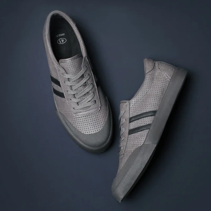 Мужские кроссовки с вулканизированной подошвой дышащие полосатые в британском