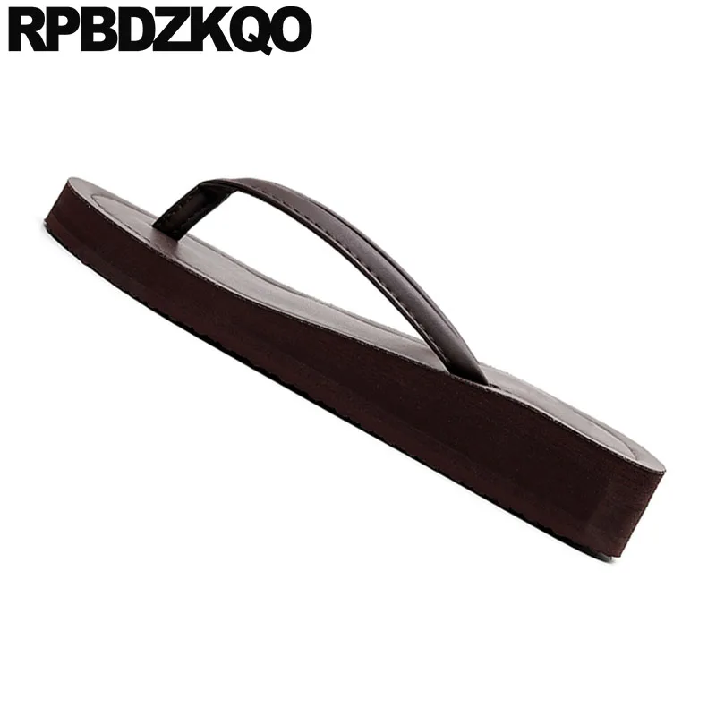 Шлепанцы на низкой танкетке Женские шлепанцы Кожаные босоножки платформе