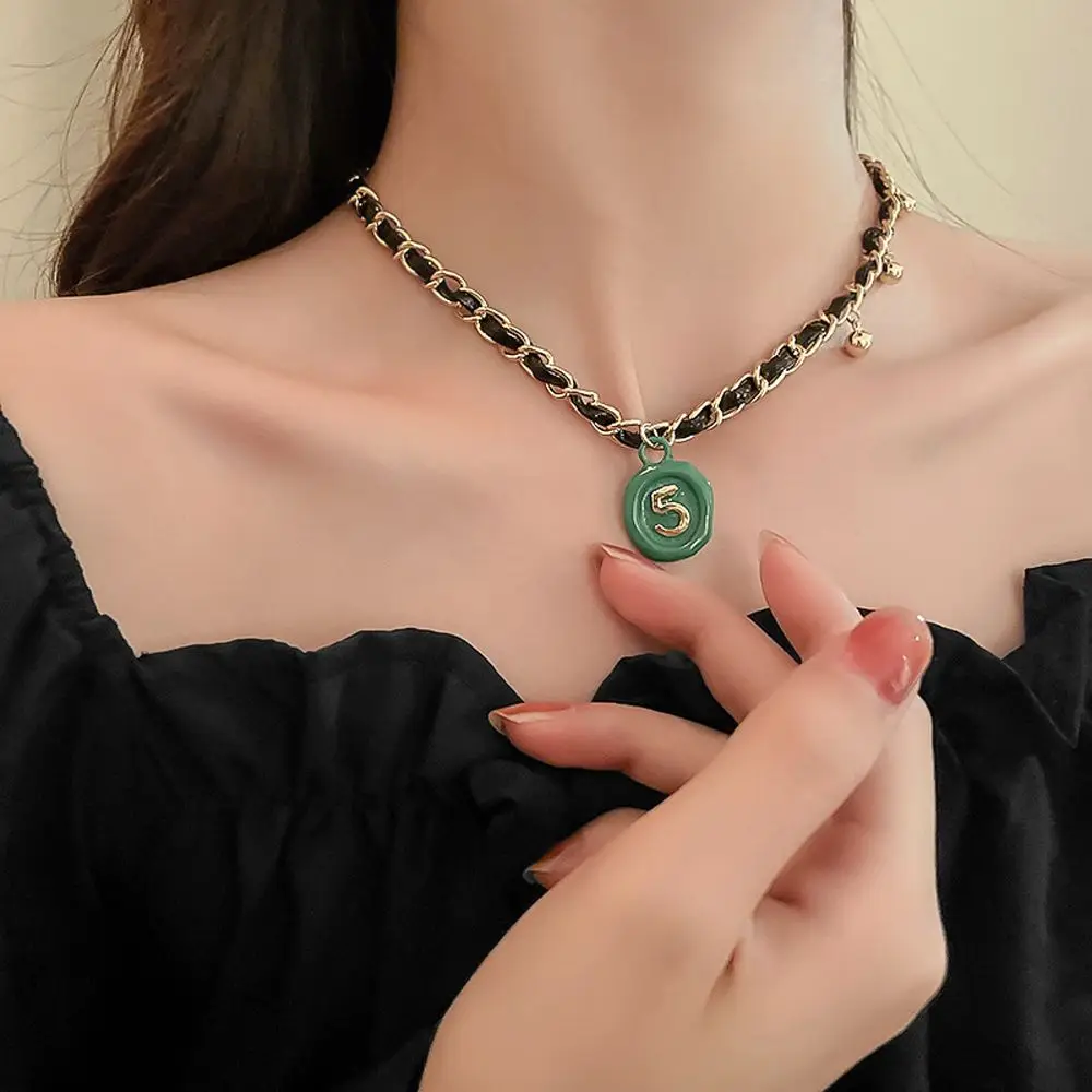 

New Classic PU Leather Necklace Women Elegant Number 5 Pendant Choker Vintage Chain Necklace Personalize Trendy Jewelry
