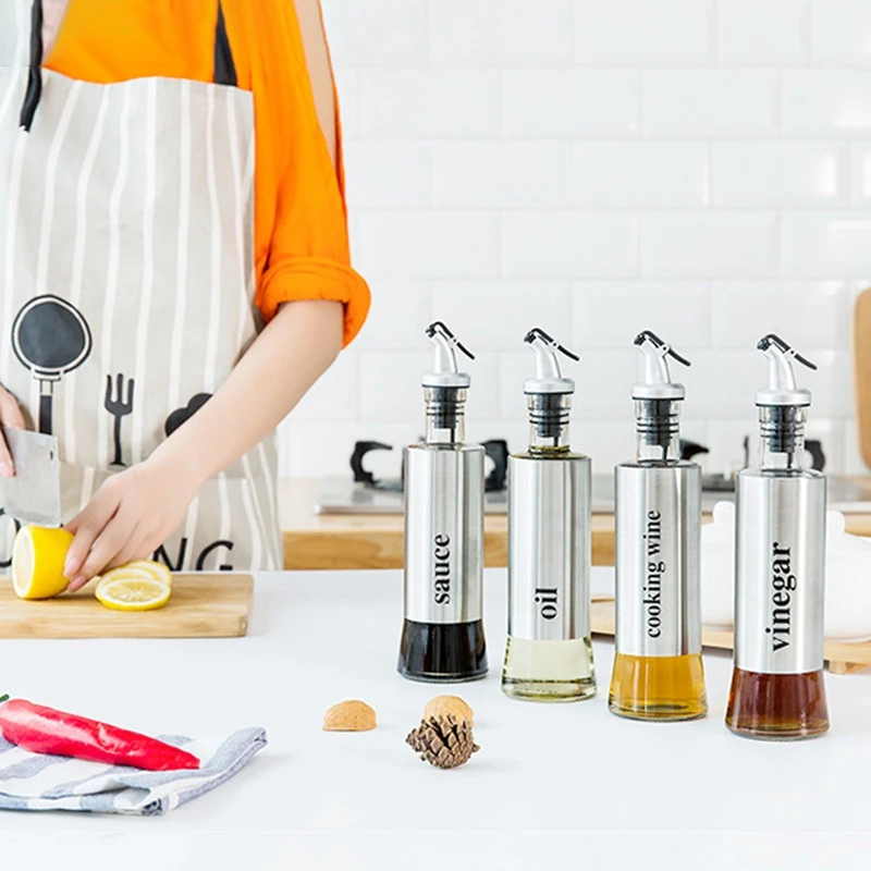 

4PCS Glass Stainless Steel Leakproof Seasoning Bottle Household Oil Dispenser Soy Sauce Bottle Vinegar Pot Kitchen Tools