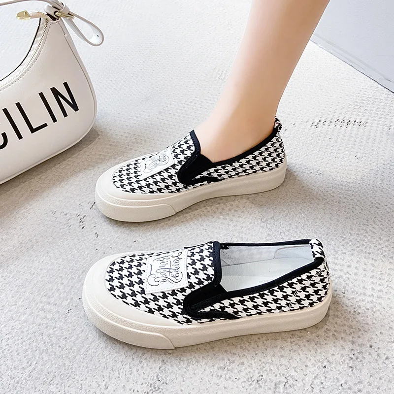 

The new 2021 han edition bulk canvas shoes female low help wind restoring ancient ways ins tide leisure thick bottom shoes 22