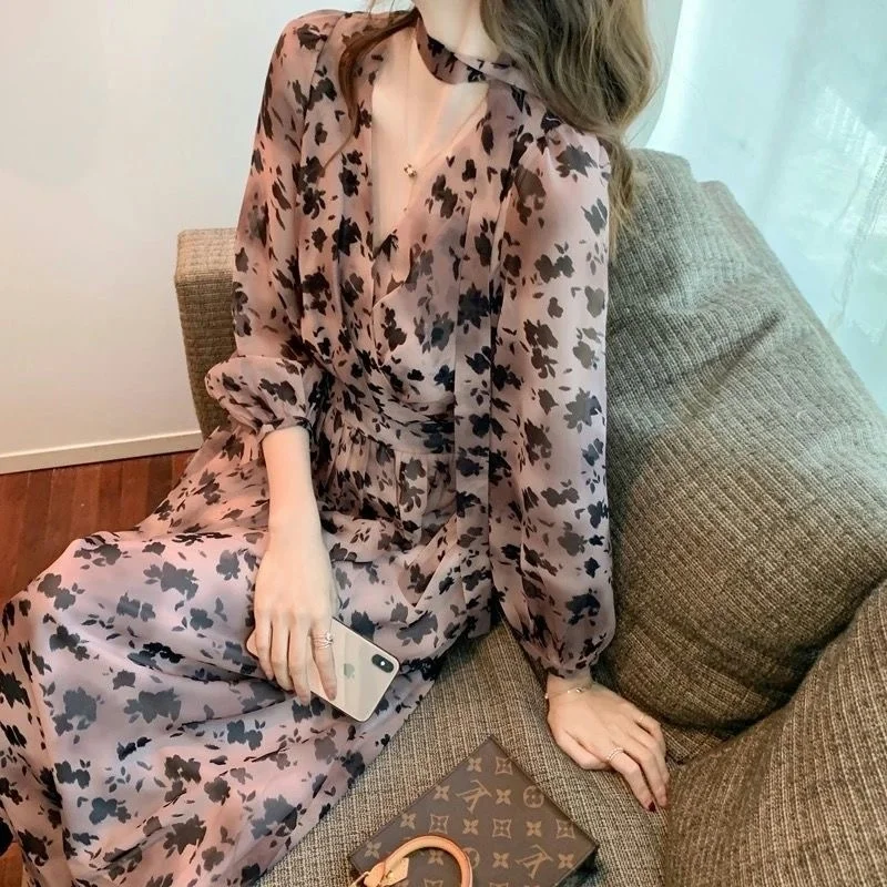 

Style Leopard V-neck Floral Dress for Women 2021