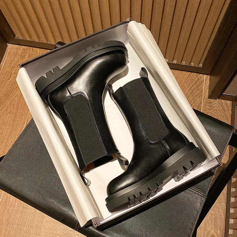 

2021 European and American new style autumn and winter thick-soled Chelsea boots women flat bottom tube boots women