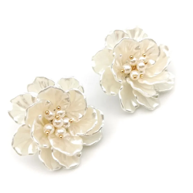 

new korean design pearl stud earrings handmade elegant statement flower acrylic petal big fashion jewelry for women Wholesale