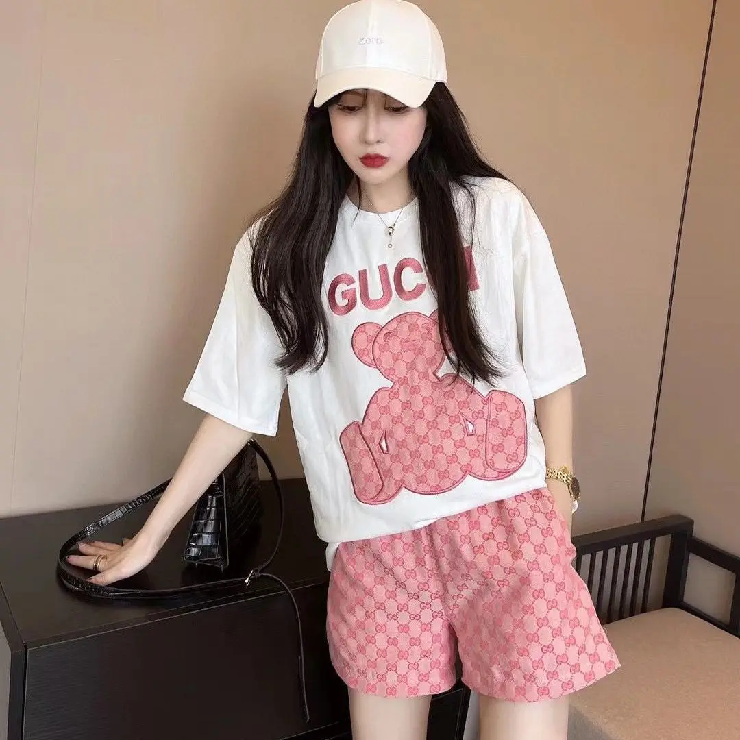 

2021 Summer New Full Print Embroidered Bear Crew Neck Loose Short Sleeve T + Shorts Set