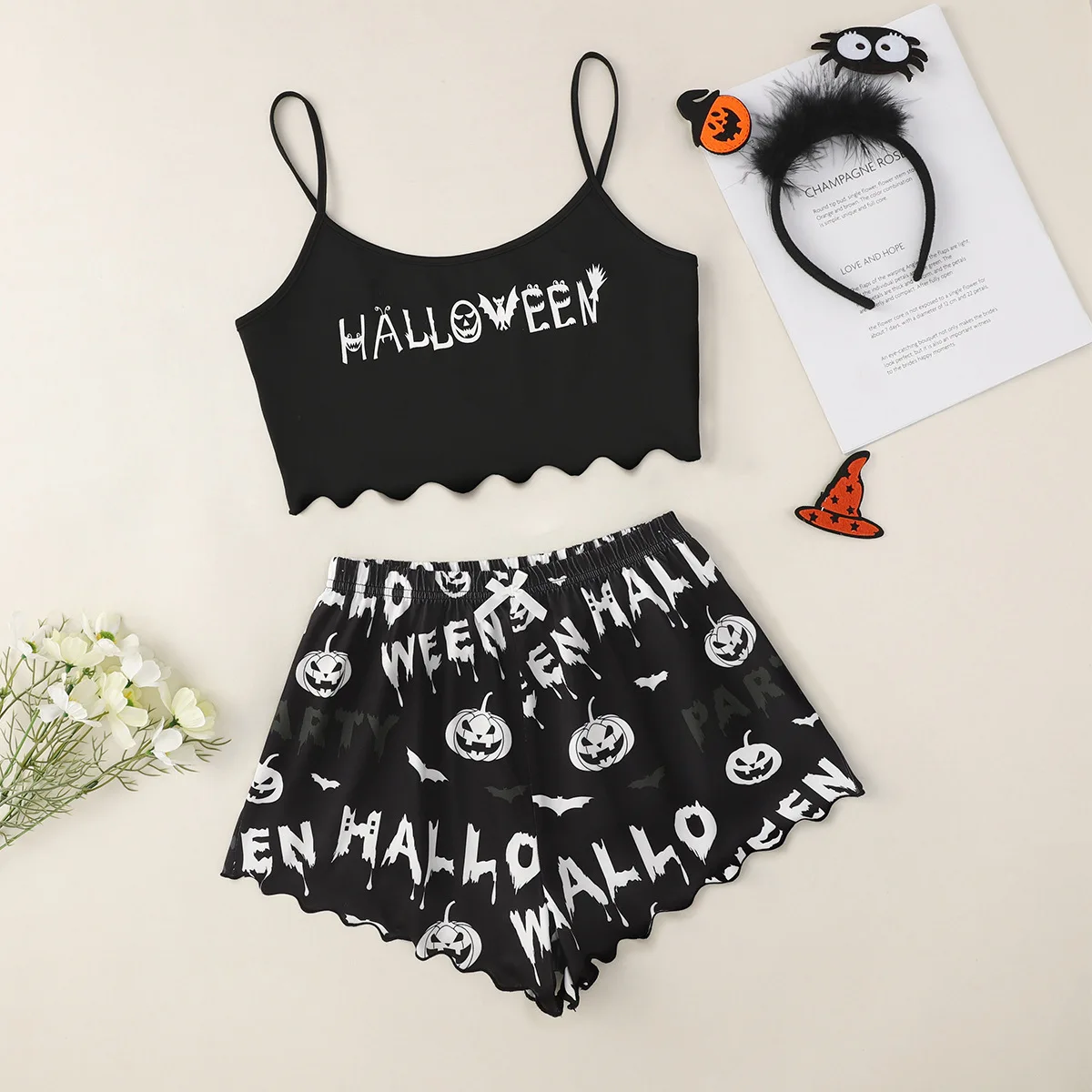 Женский сексуальный пижамный комплект на бретелях-спагетти |